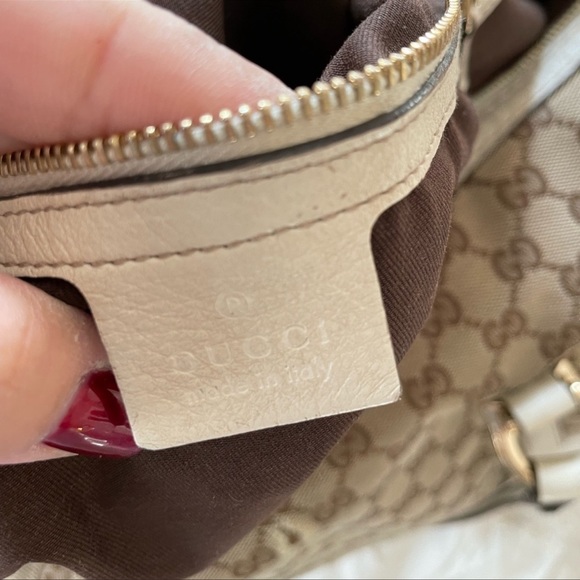ORIGINAL GUCCI BAG! Reposhing!!ORIGINAL PRINT Good find great logos - Picture 11 of 12
